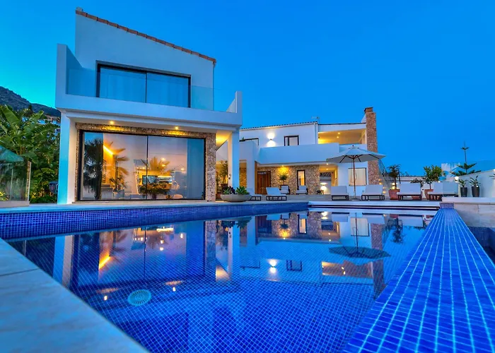 Luxury Stay In Villa Capellania.