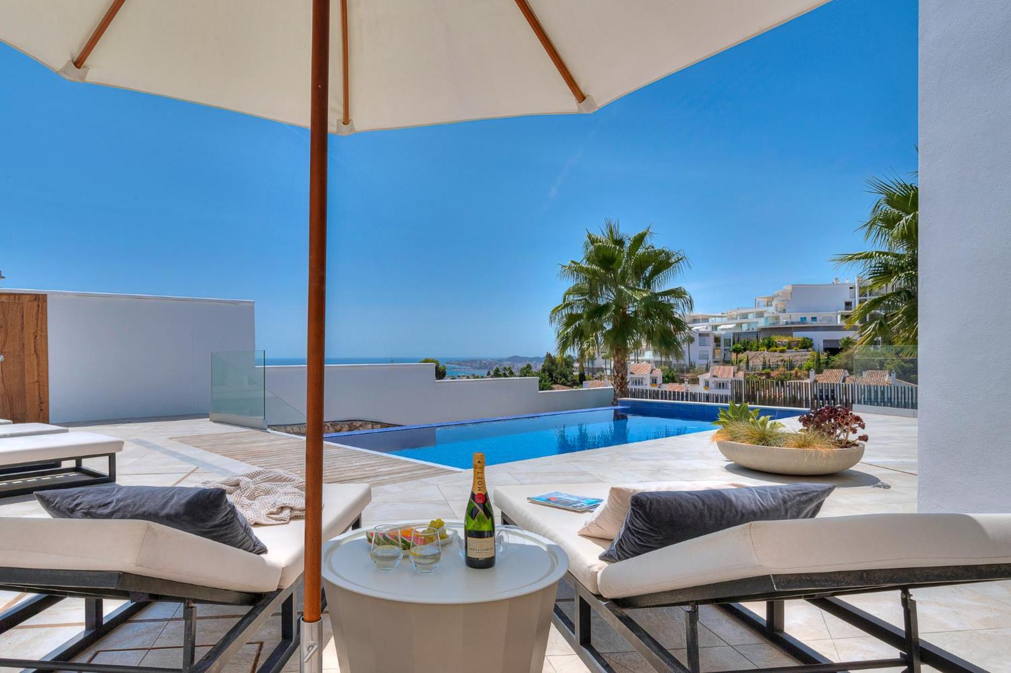 Luxury In Capellania. Apartment *